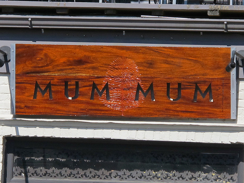 mum_mum_sign