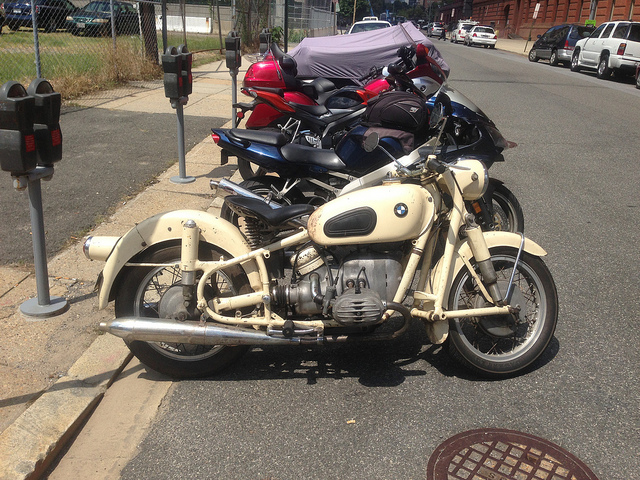 61_bmw_motorcycle_sweet_city_ride