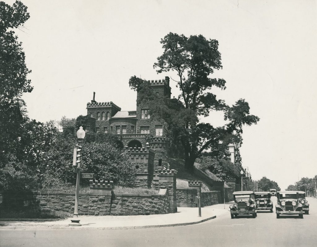 Henderson Castle 1931