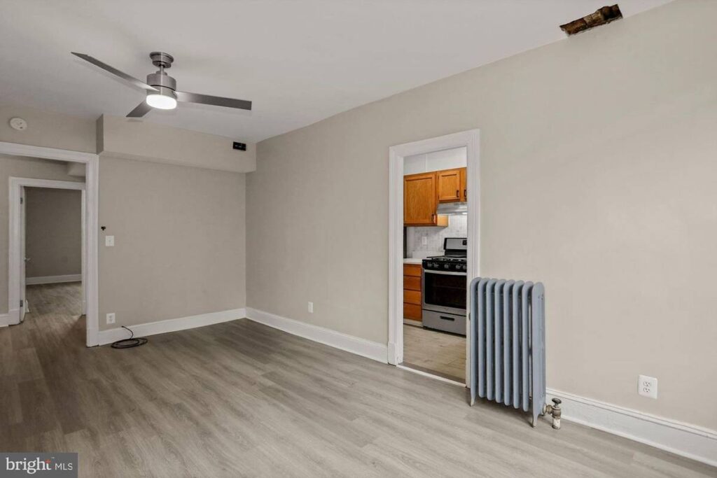Today’s Rental was chosen for the fresh floors, obviously PoPville